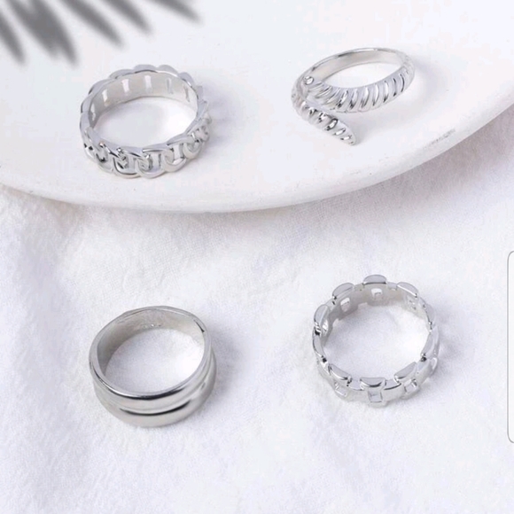 Silver rings - Picture 2 of 4